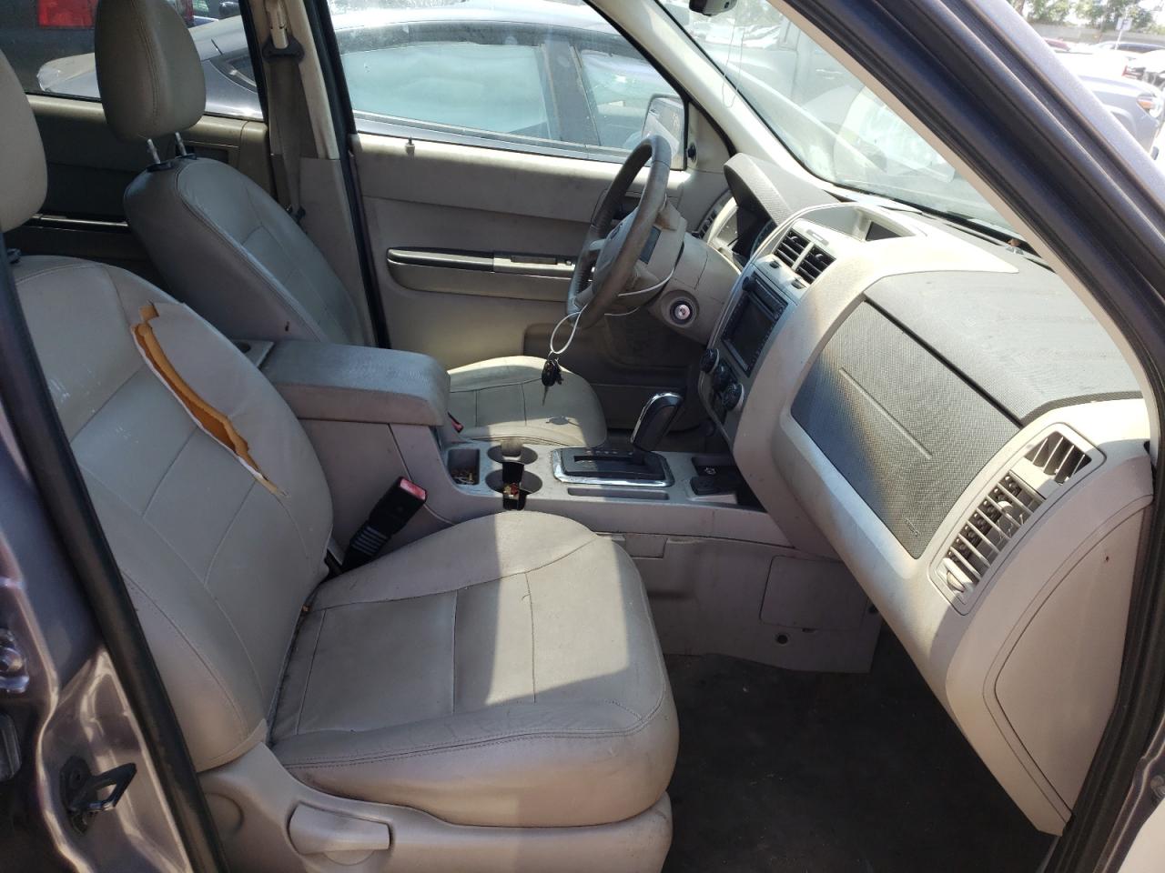 Photo 5 from auction – 2008 FORD ESCAPE HEV with VIN 1FMCU49H88KD77320