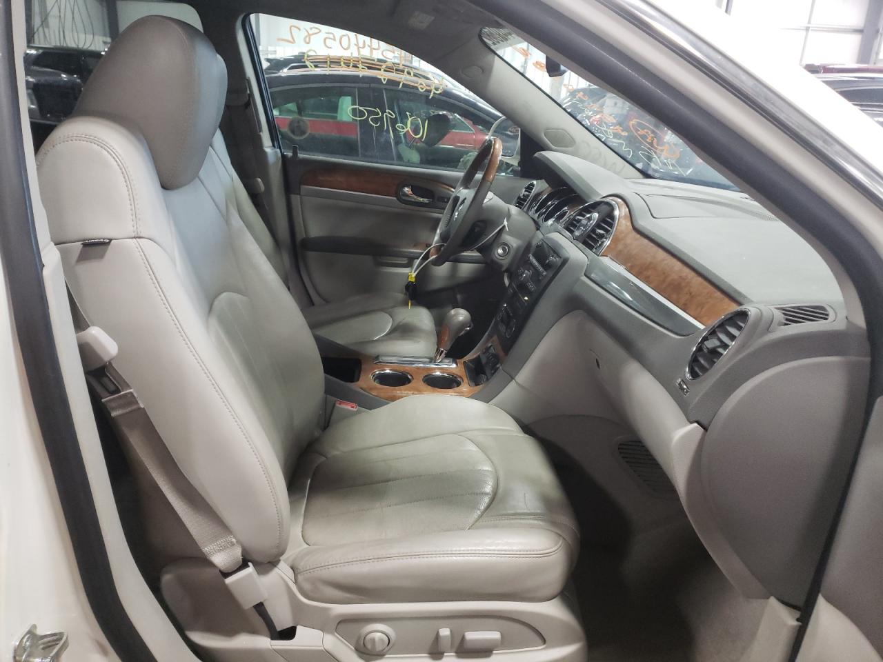 Photo 5 from auction – 2011 BUICK ENCLAVE CX with VIN 5GAKVBED3BJ360508