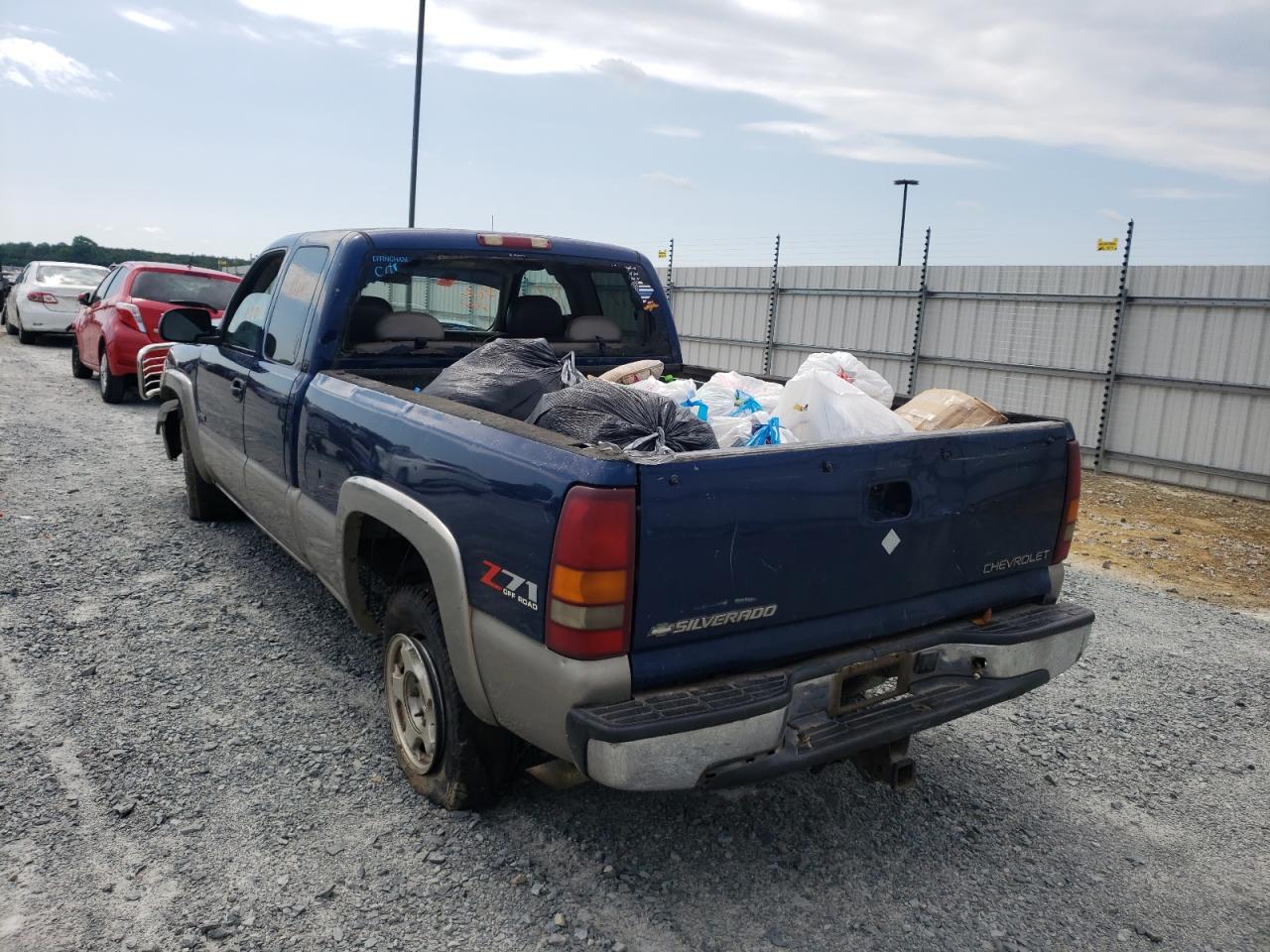 Photo 3 from auction – 2002 CHEVROLET SILVERADO with VIN 2GCEK19T321123091