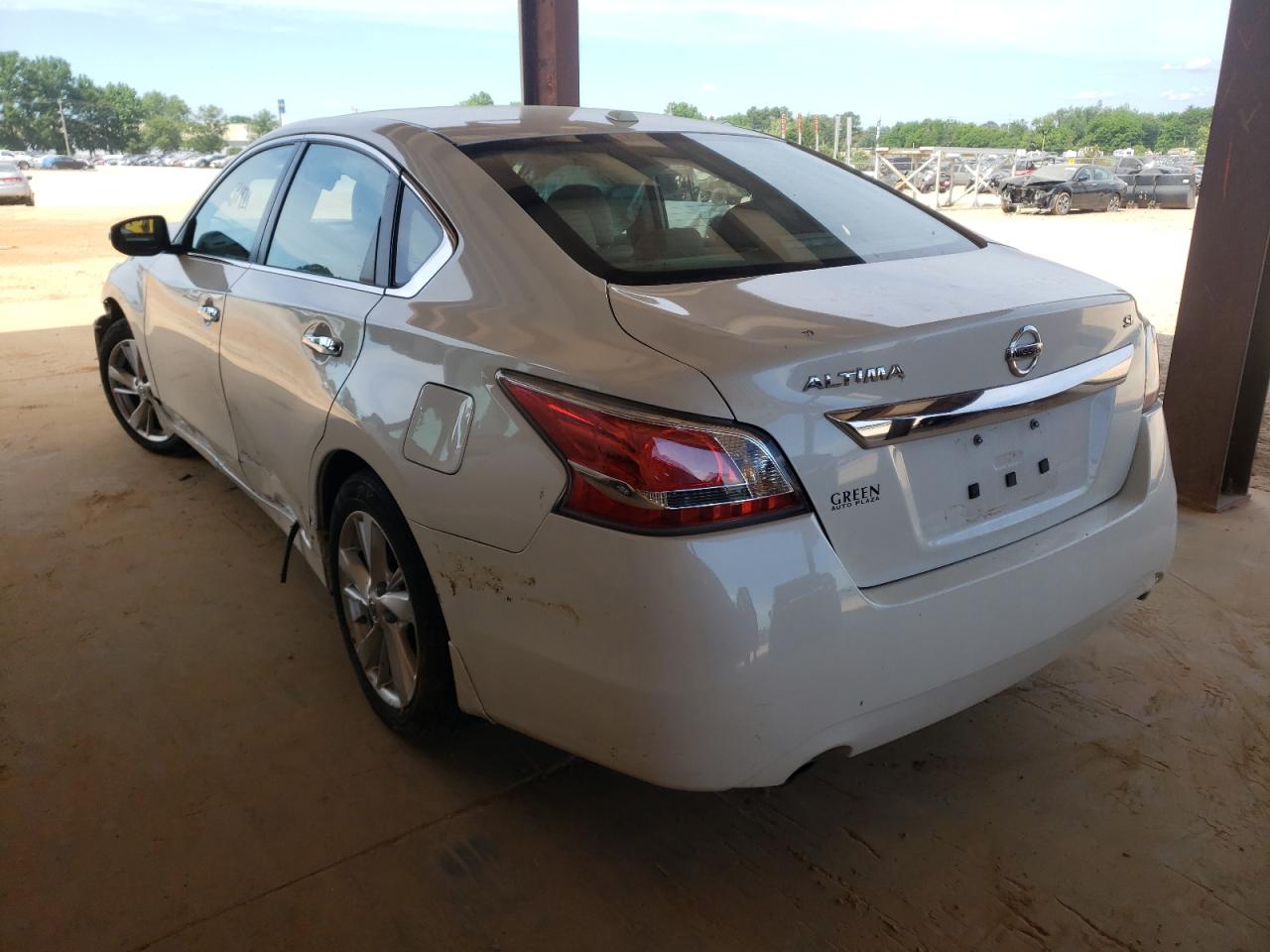 Photo 3 from auction – 2015 NISSAN ALTIMA 2.5 with VIN 1N4AL3AP1FN907401