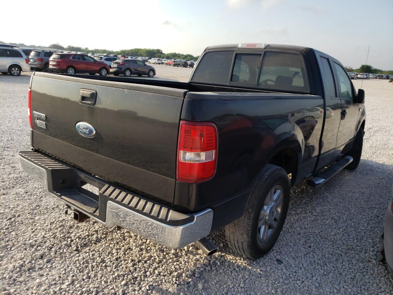 Photo 3 from auction – 2007 FORD F150 with VIN 1FTRX12W37NA73628