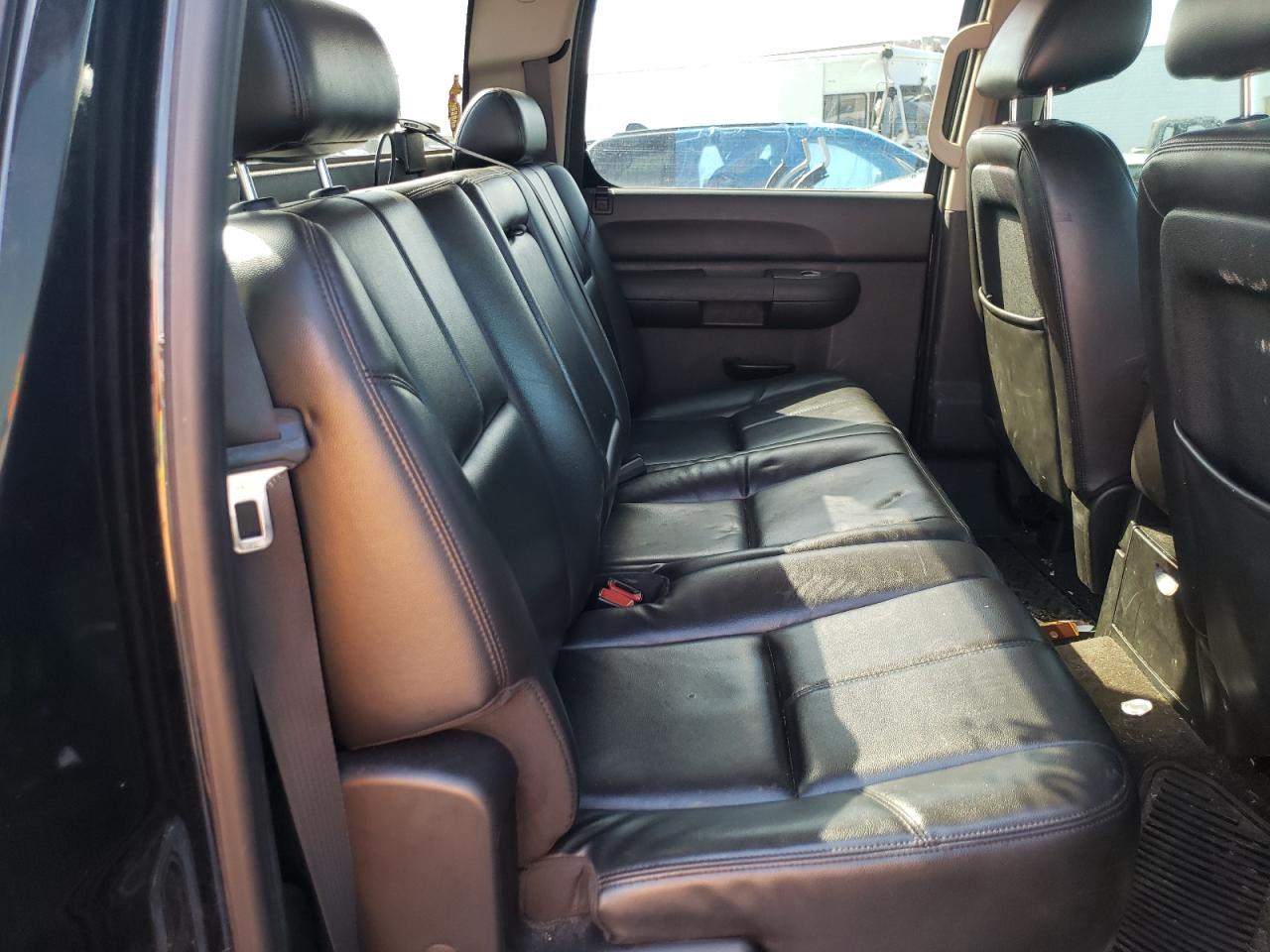 Photo 6 from auction – 2011 CHEVROLET SILVERADO with VIN 3GCPKSE3XBG370653