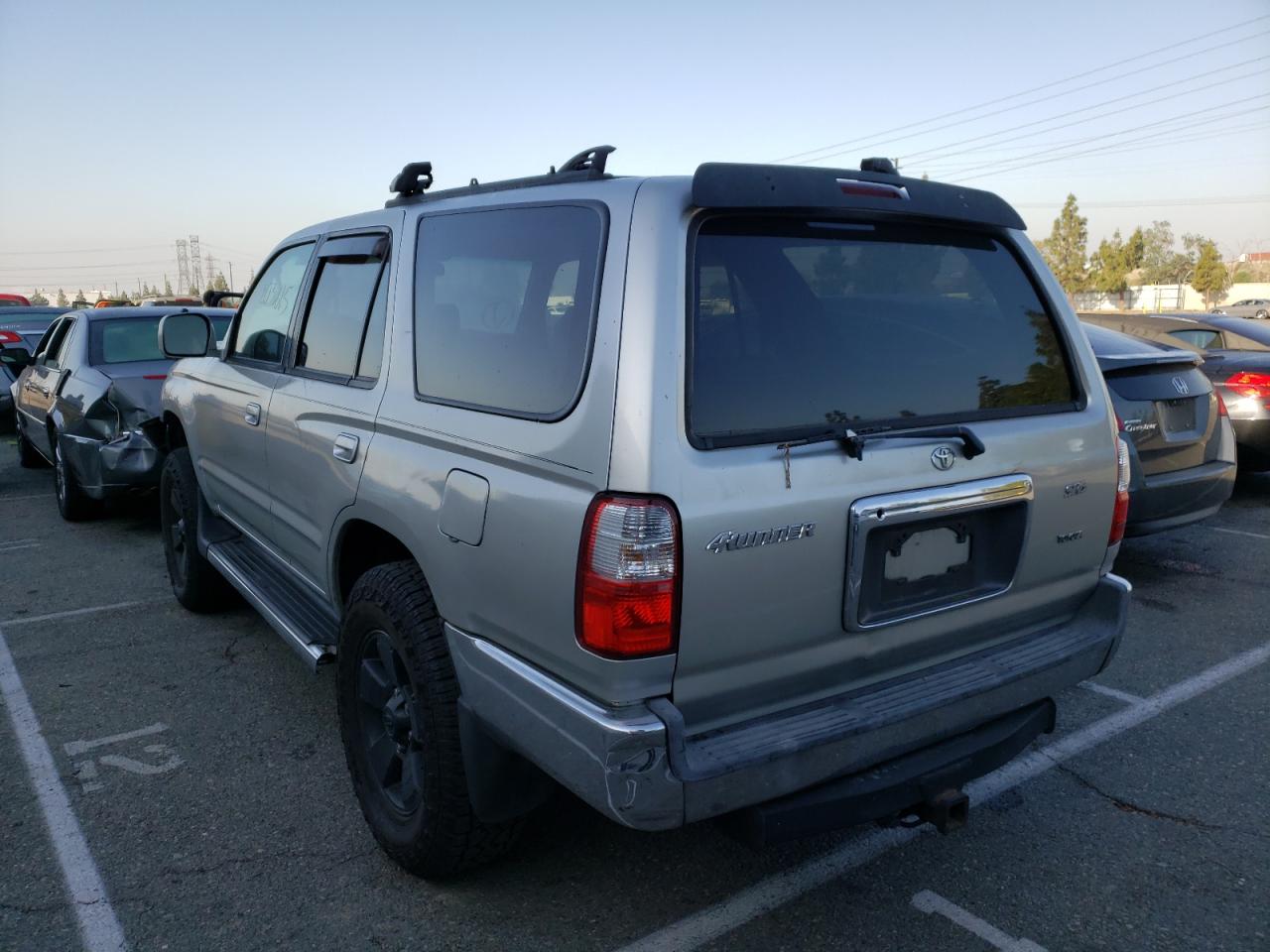 Photo 3 from auction – 2002 TOYOTA 4RUNNER SR with VIN JT3GN86R520235022