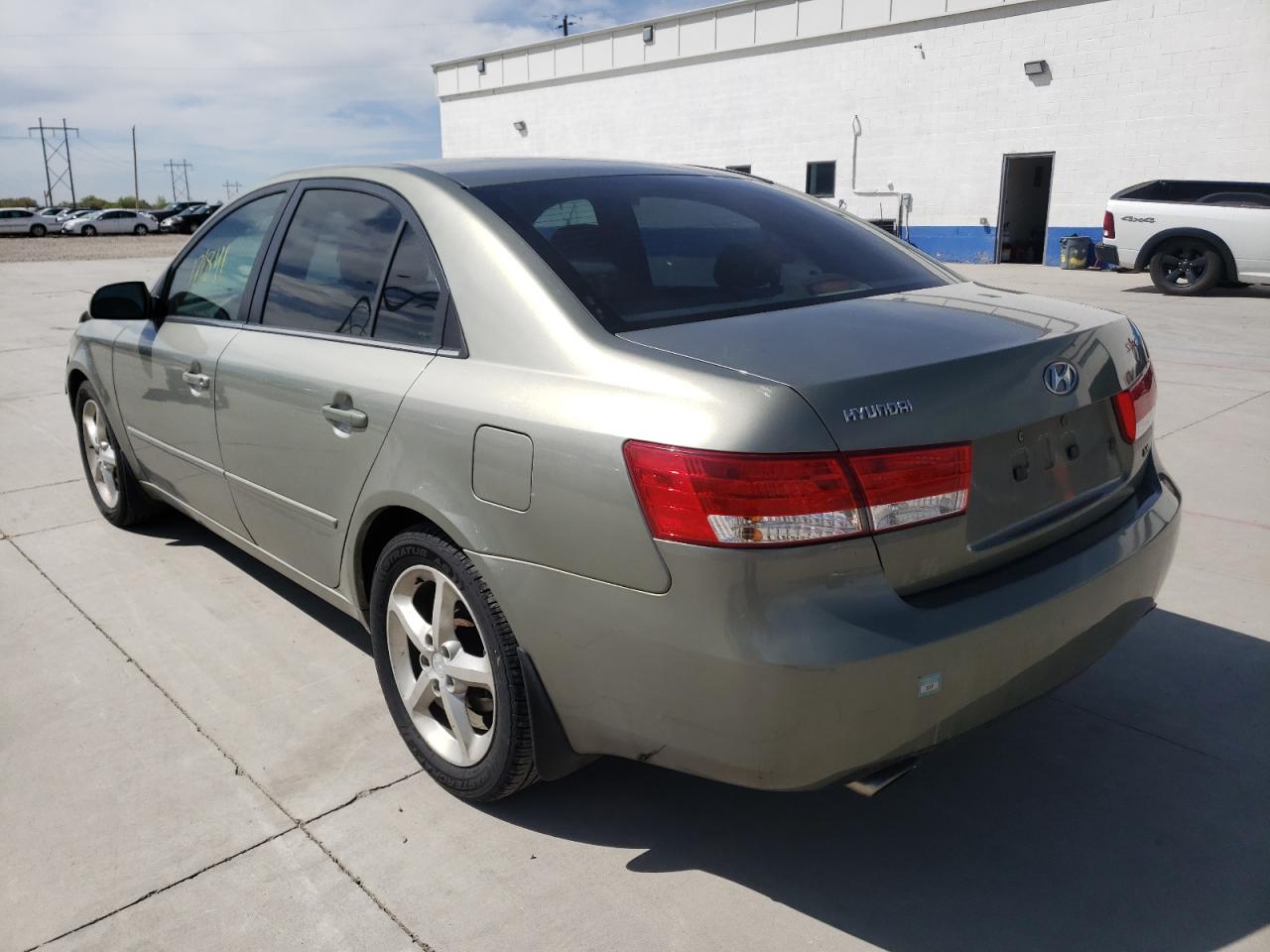 Photo 3 from auction – 2007 HYUNDAI SONATA SE with VIN 5NPEU46F27H203045