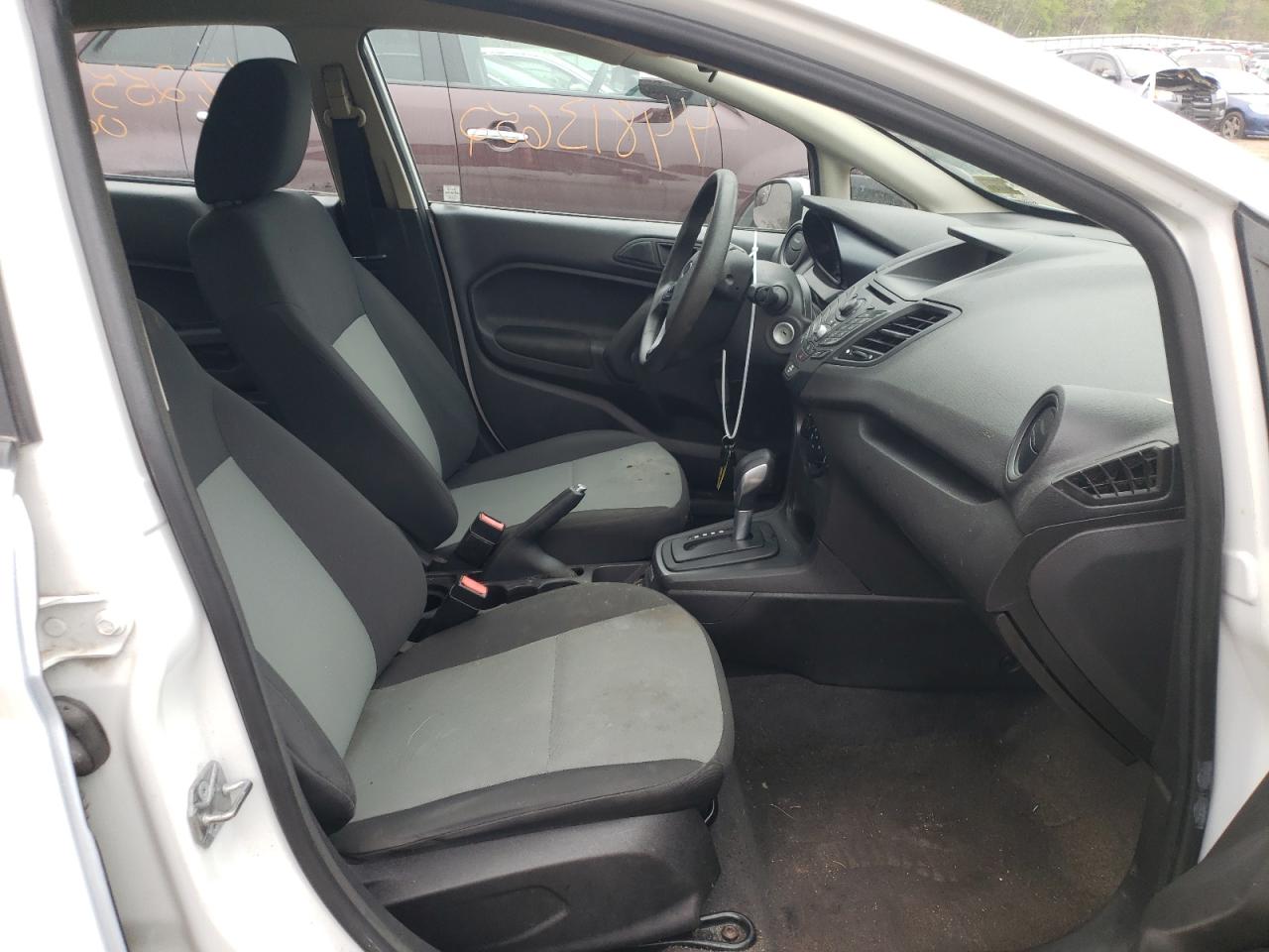 Photo 5 from auction – 2015 FORD FIESTA S with VIN 3FADP4AJ3FM178301