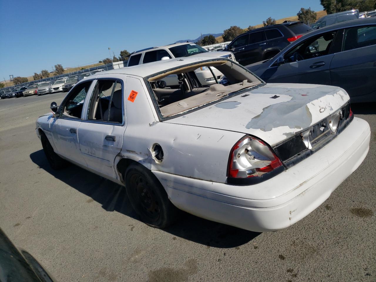 Photo 3 from auction – 2006 FORD CROWN VICT with VIN 2FAFP71W66X121598