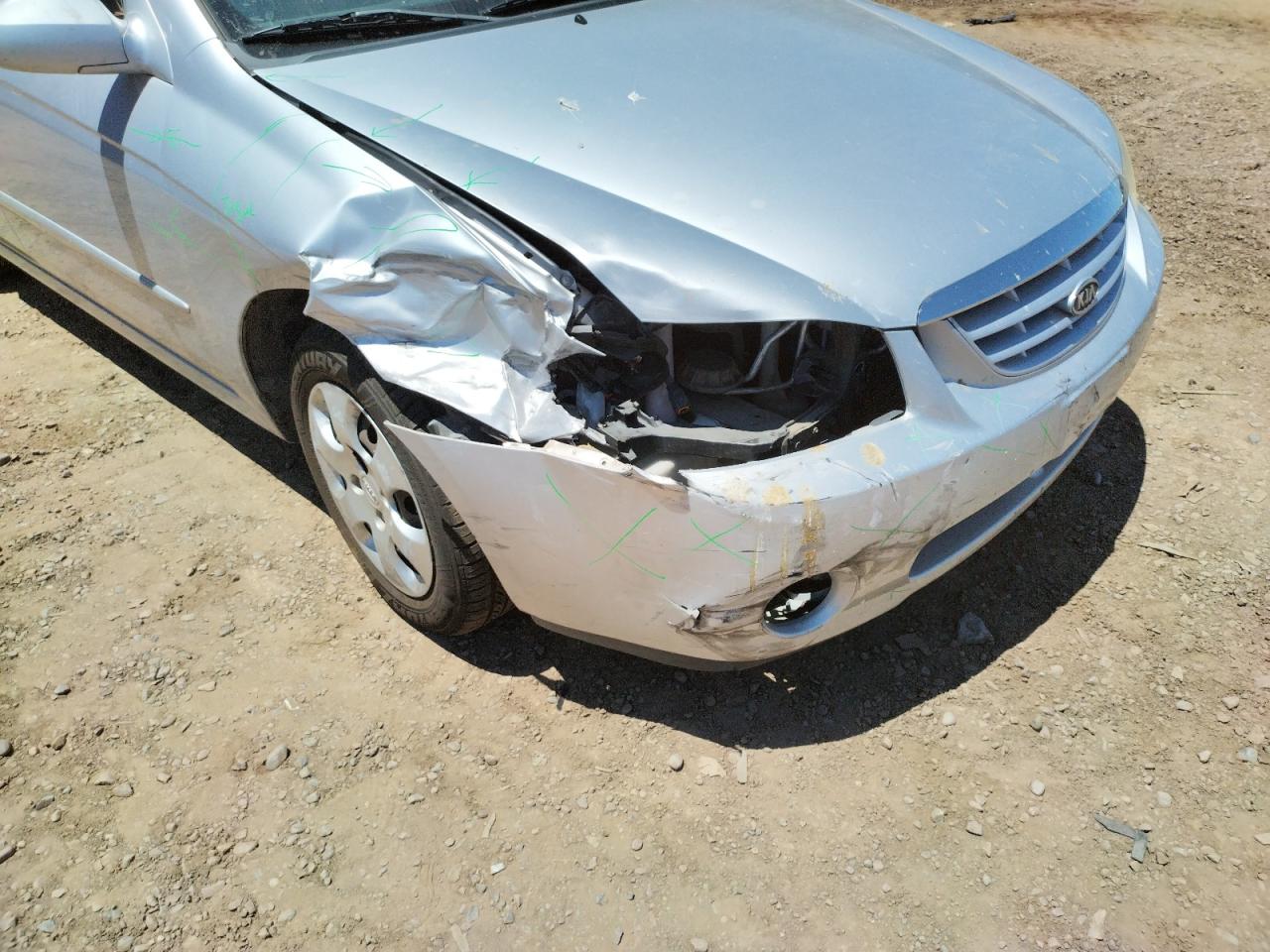 Photo 9 from auction – 2006 KIA SPECTRA LX with VIN KNAFE122965307918
