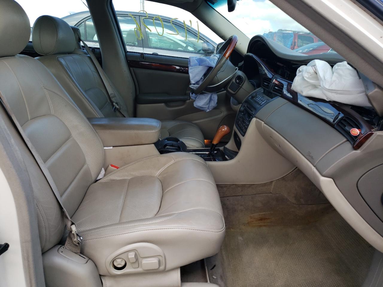 Photo 5 from auction – 2000 CADILLAC DEVILLE DT with VIN 1G6KF5795YU173061