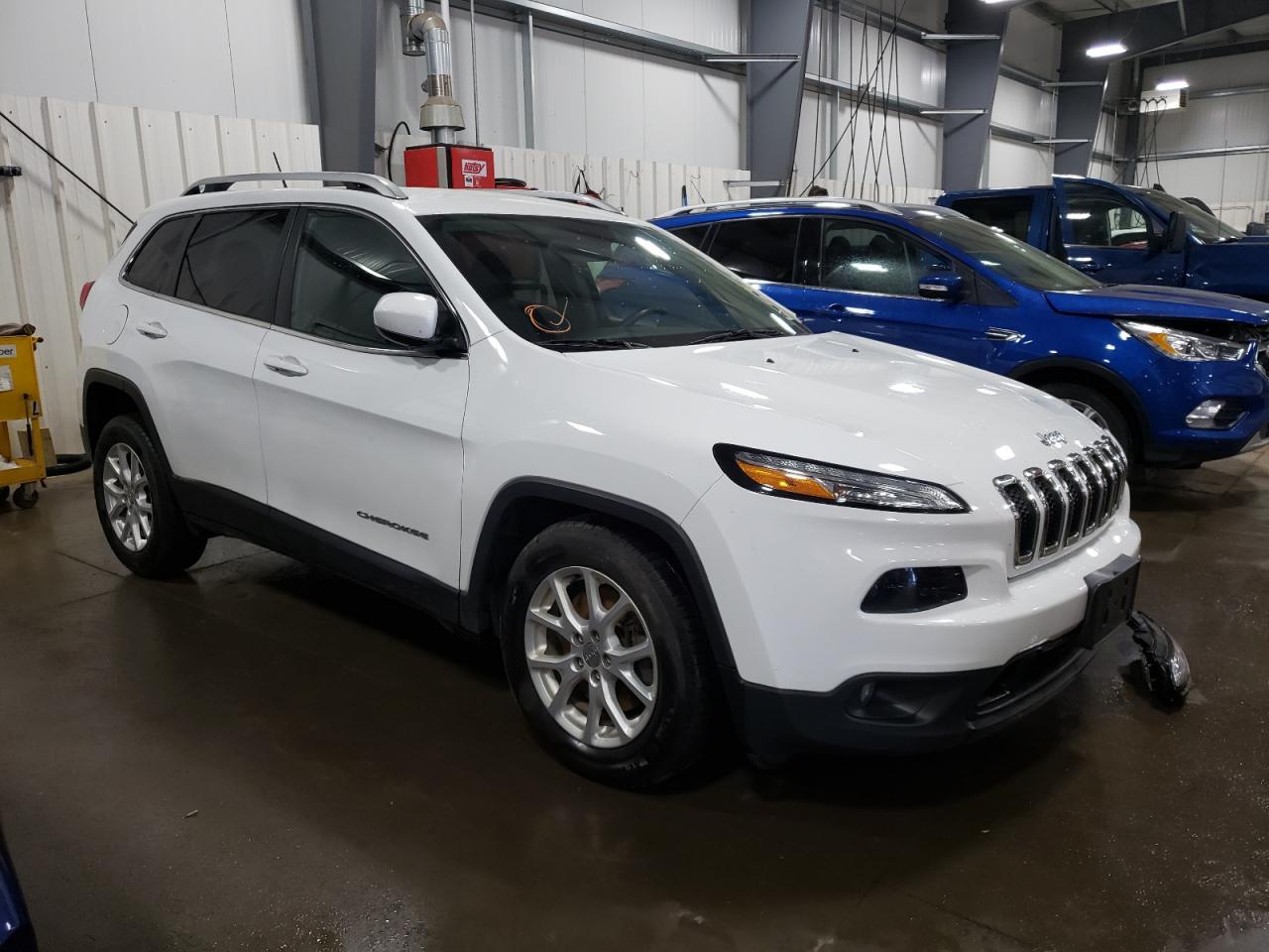 Photo 1 from auction – 2016 JEEP CHEROKEE L with VIN 1C4PJMCS7GW206374