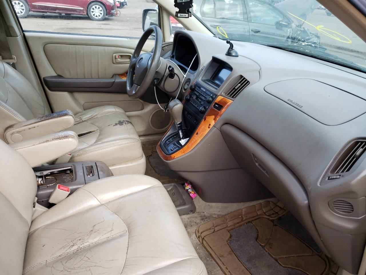 Photo 5 from auction – 2000 LEXUS RX 300 with VIN JT6HF10U6Y0111939