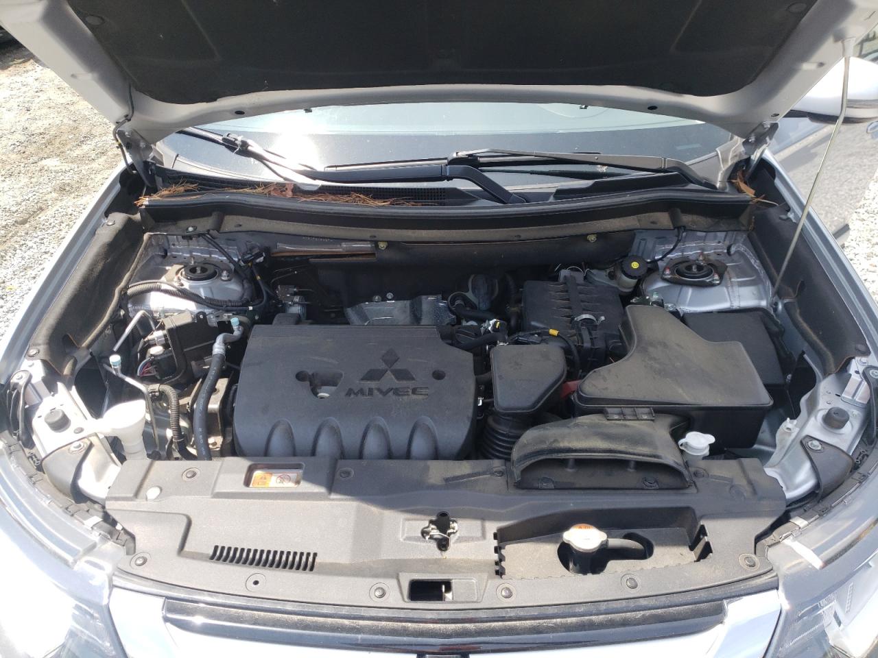 Photo 7 from auction – 2017 MITSUBISHI OUTLANDER with VIN JA4AD3A33HZ066594