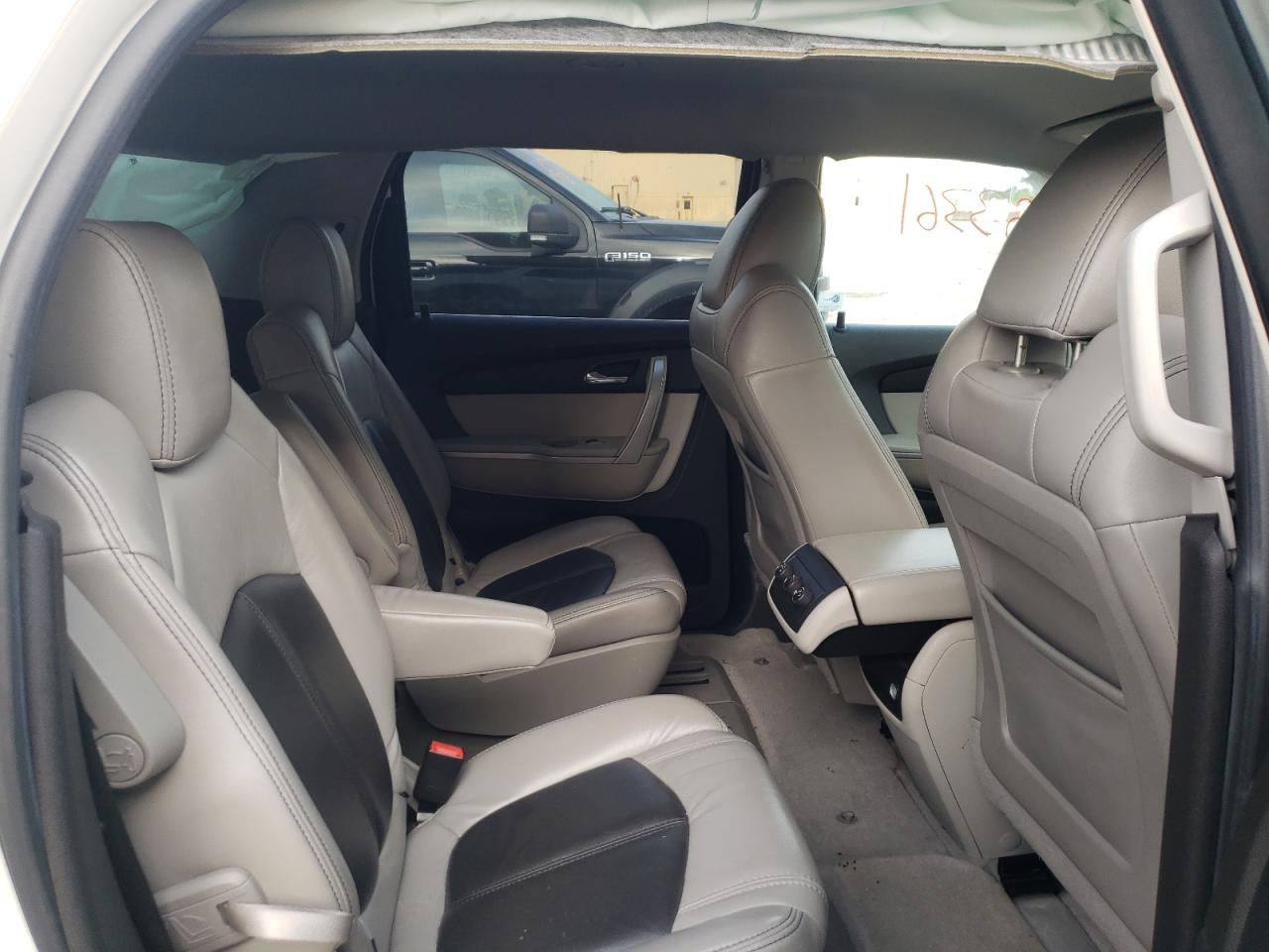 Photo 6 from auction – 2010 GMC ACADIA SLE with VIN 1GKLRLED5AJ180348