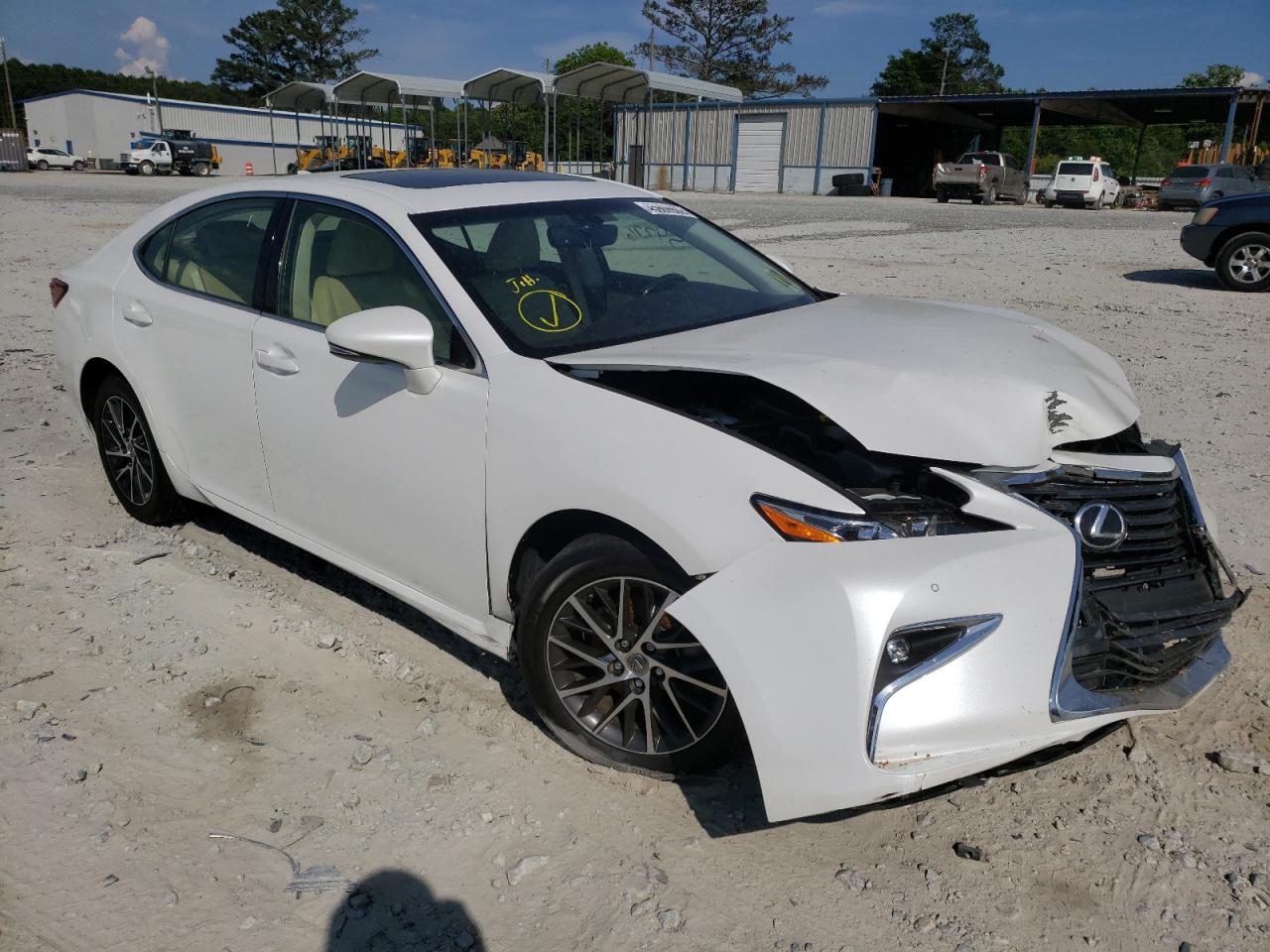 LEXUS ES 350 2016 with VIN JTHBK1GG2G2241485 - Photo from auction