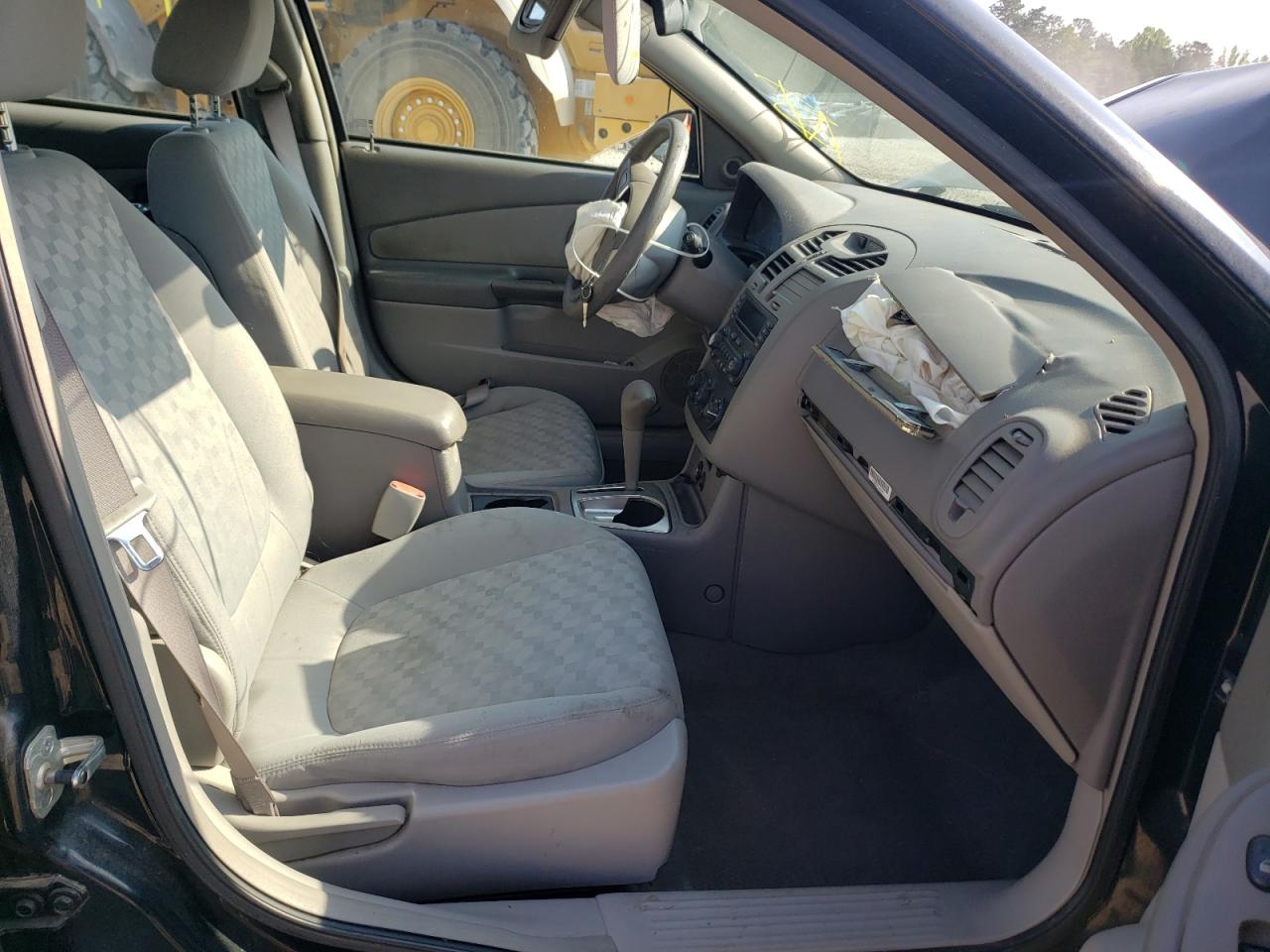 Photo 5 from auction – 2004 CHEVROLET MALIBU MAX with VIN 1G1ZT64894F196582