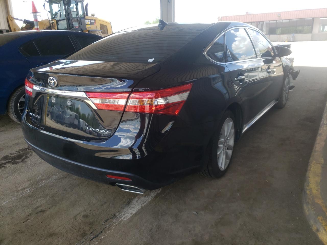 Photo 4 from auction – 2013 TOYOTA AVALON with VIN 4T1BK1EB5DU030110