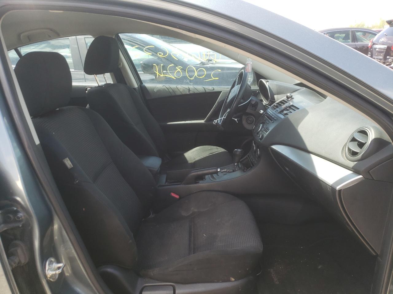 Photo 5 from auction – 2013 MAZDA 3 I with VIN JM1BL1V74D1800585