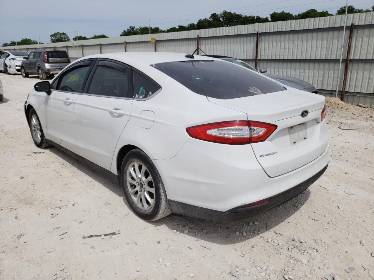Photo 3 from auction – 2015 FORD FUSION S with VIN 3FA6P0G73FR118860