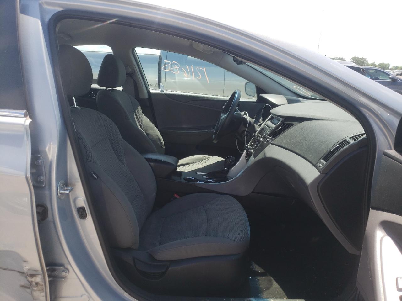 Photo 5 from auction – 2014 HYUNDAI SONATA GLS with VIN 5NPEB4AC7EH930178