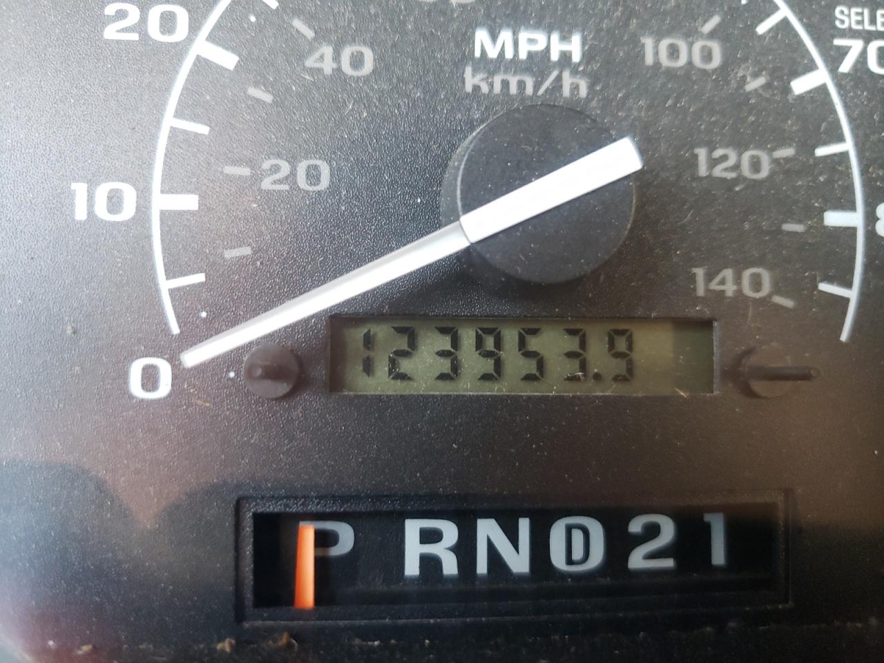 Photo 8 from auction – 1996 FORD F150 with VIN 1FTEF14H6TLB79397