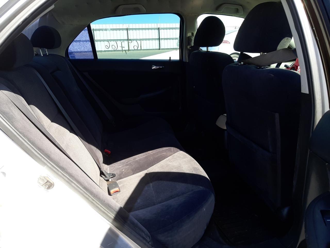 Photo 6 from auction – 2003 HONDA ACCORD LX with VIN JHMCM56323C022812