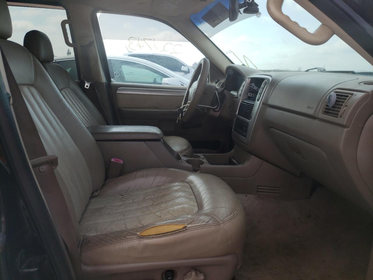 Photo 5 from auction – 2005 MERCURY MOUNTAINEE with VIN 4M2ZU66K95UJ00941
