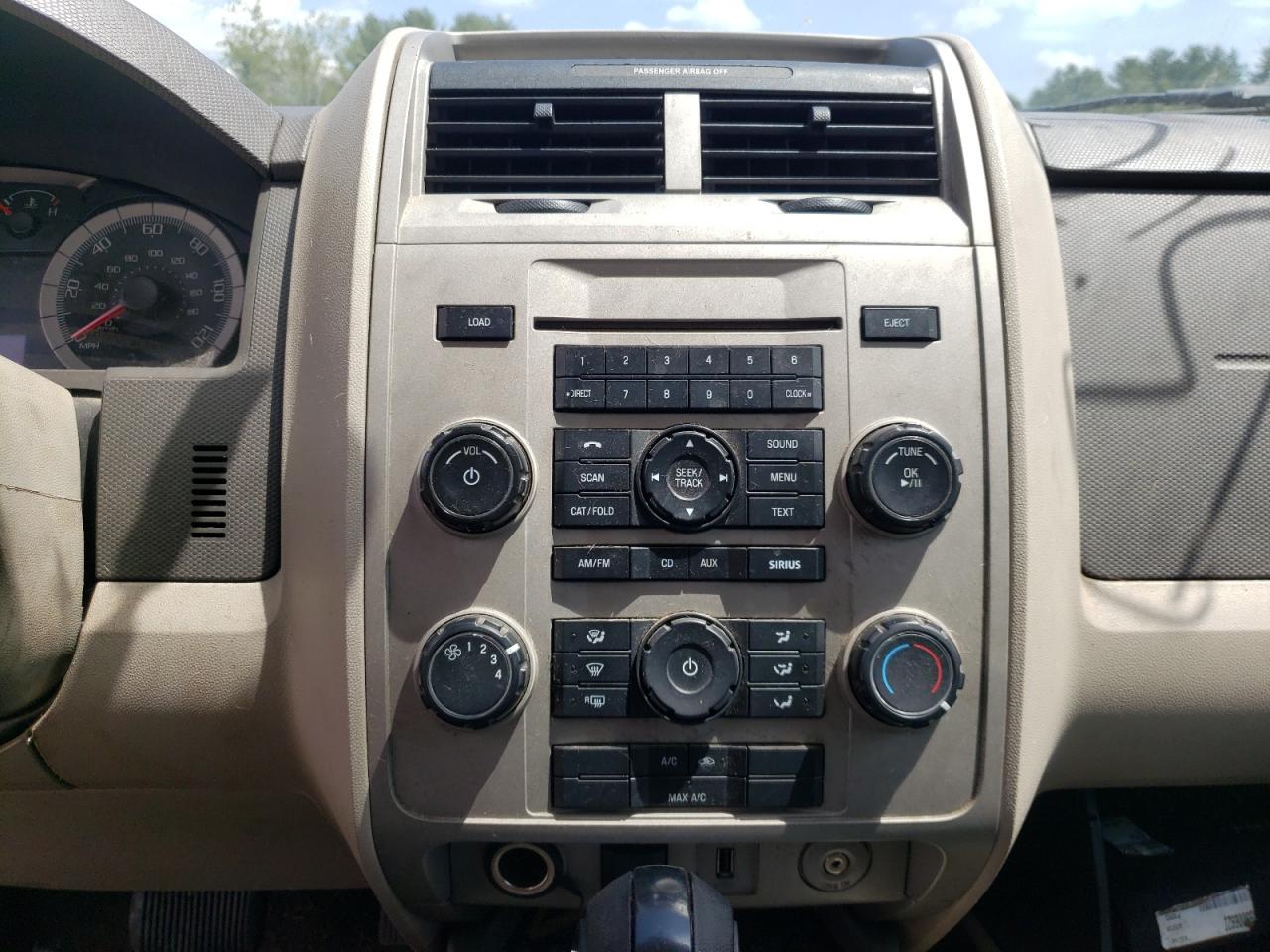 Photo 9 from auction – 2010 FORD ESCAPE with VIN 1FMCU9DG6AKA70956