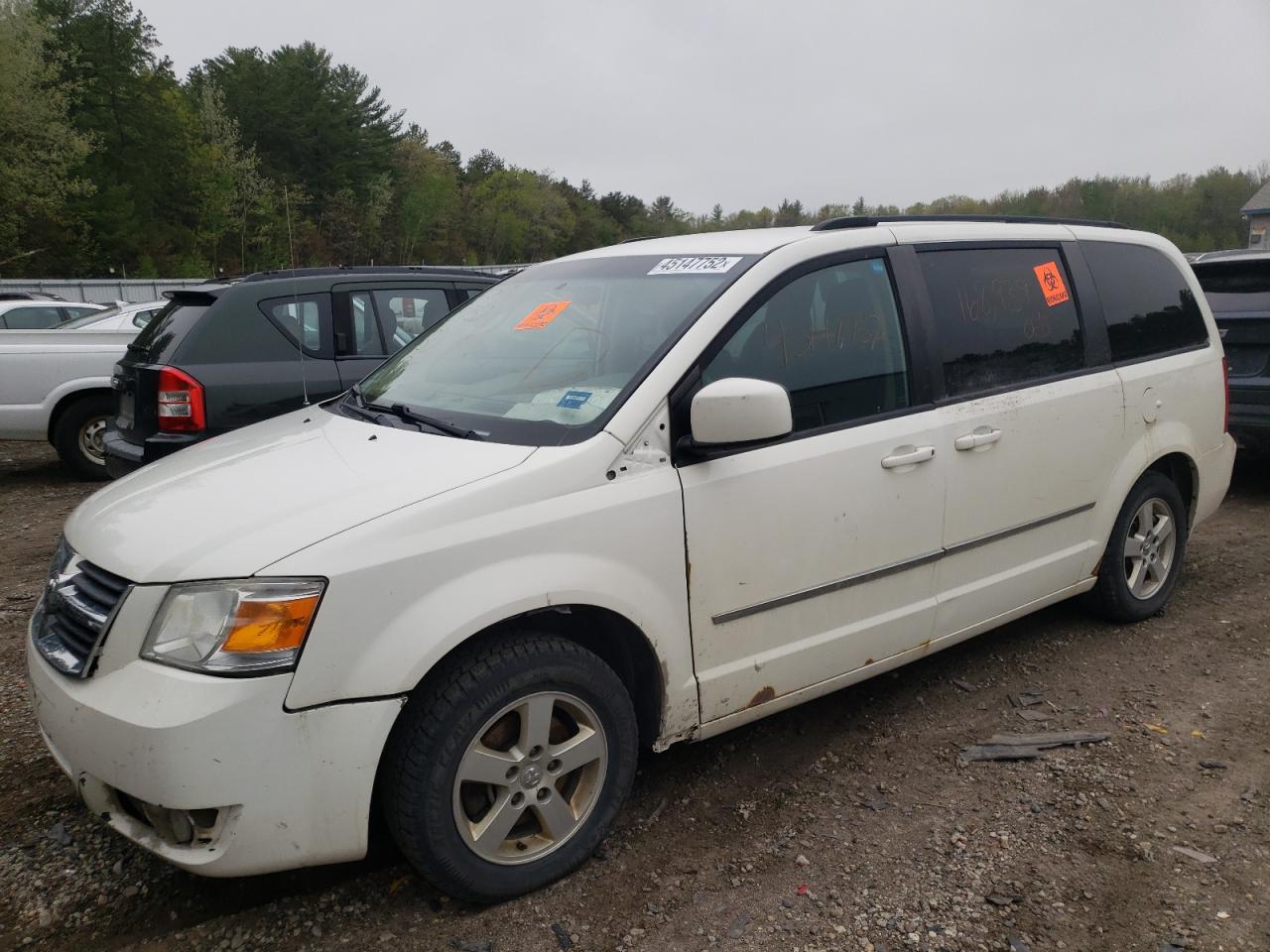 Photo 2 from auction – 2010 DODGE GRAND CARA with VIN 2D4RN5D17AR318006