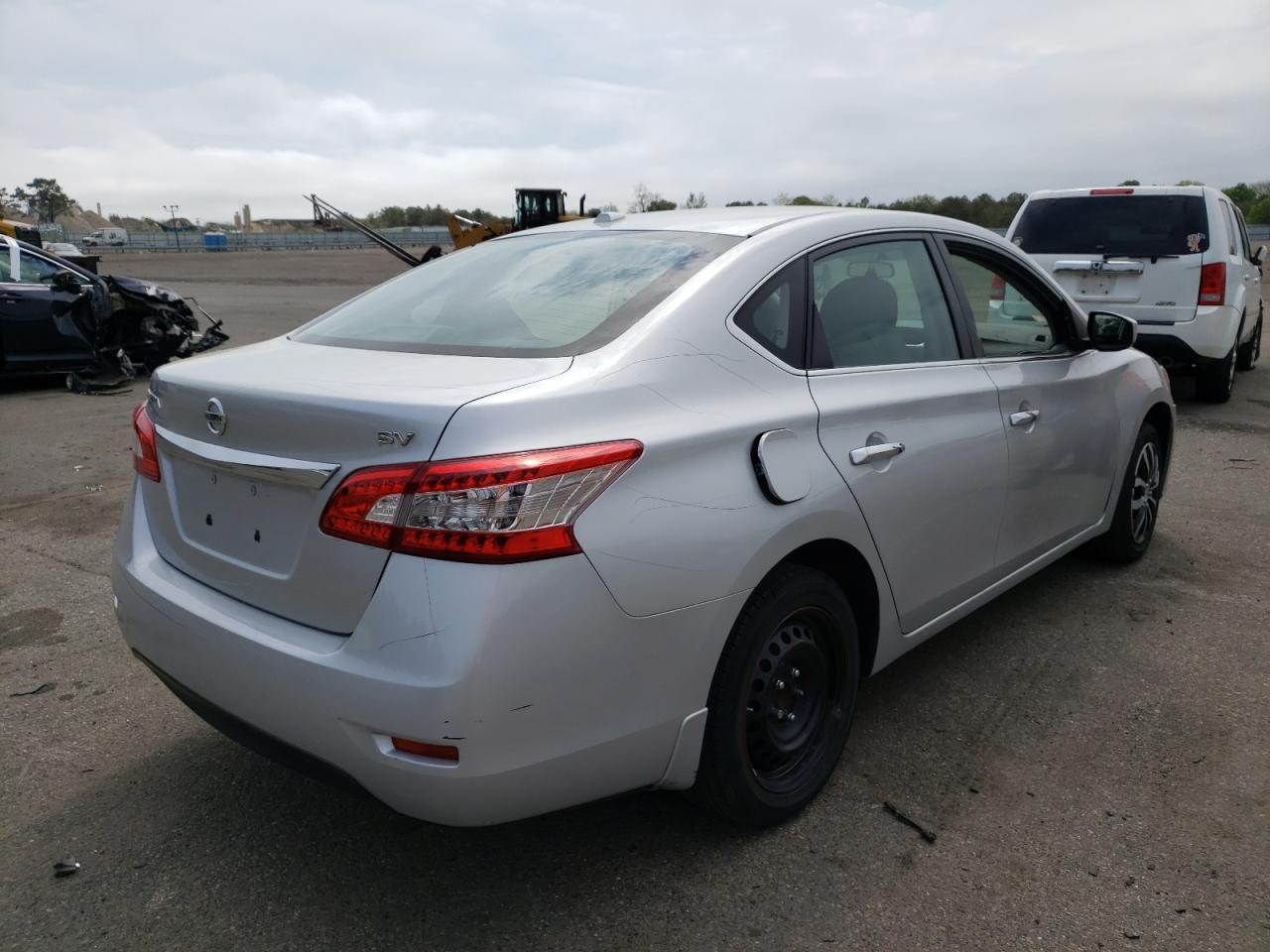 Photo 4 from auction – 2015 NISSAN SENTRA S with VIN 3N1AB7AP8FL685012