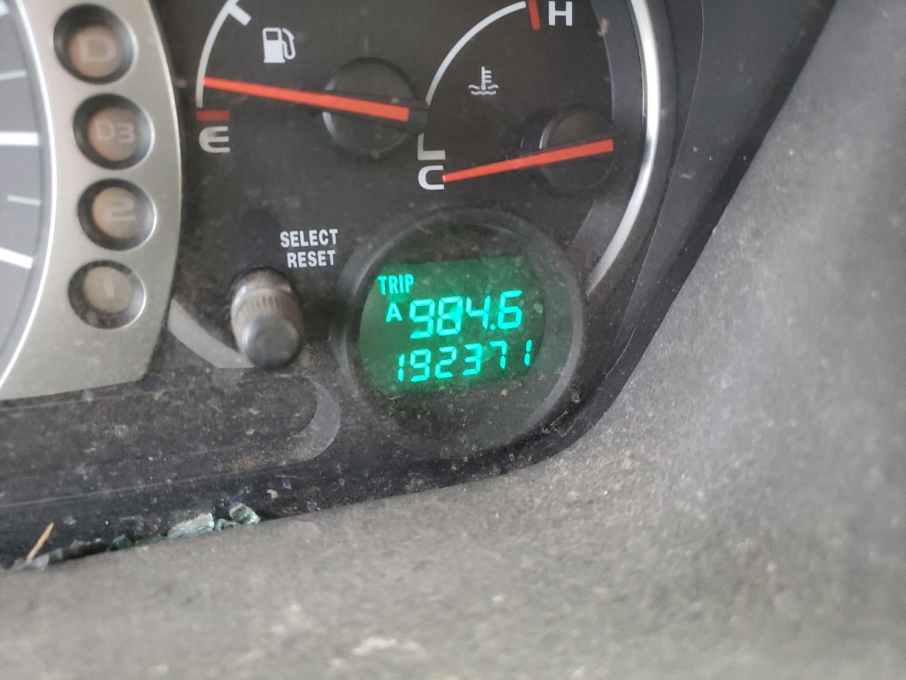 Photo 8 from auction – 2004 HONDA PILOT EXL with VIN 2HKYF18504H511935