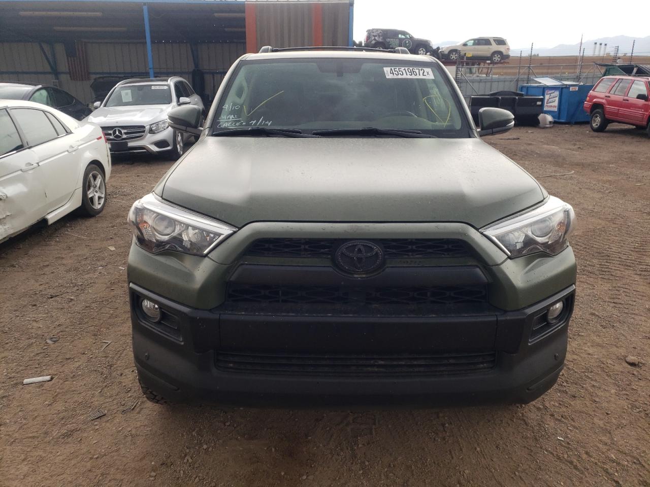 Photo 9 from auction – 2018 TOYOTA 4RUNNER SR with VIN JTEBU5JRXJ5518673