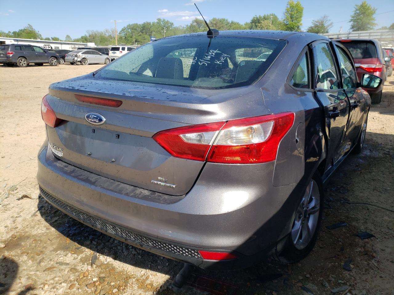 Photo 4 from auction – 2014 FORD FOCUS SE with VIN 1FADP3F28EL167757