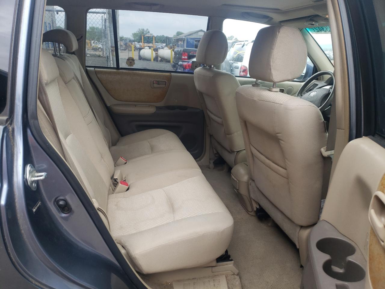 Photo 6 from auction – 2005 TOYOTA HIGHLANDER with VIN JTEEP21A550071038