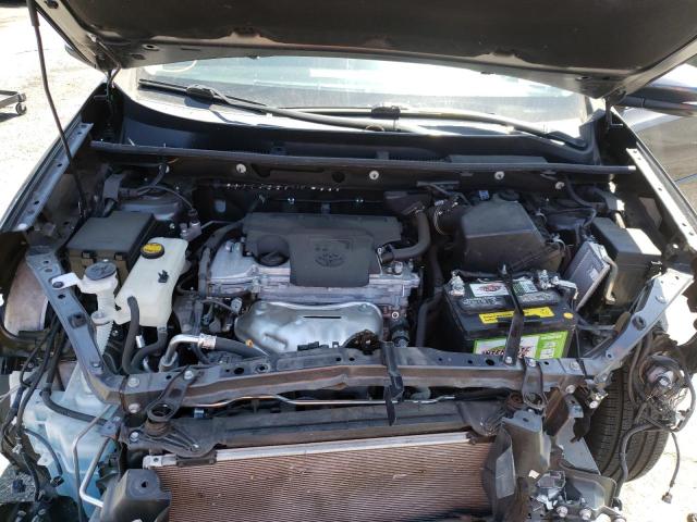 Photo 7 from auction – 2017 TOYOTA RAV4 LIMIT with VIN 2T3YFREV1HW393914