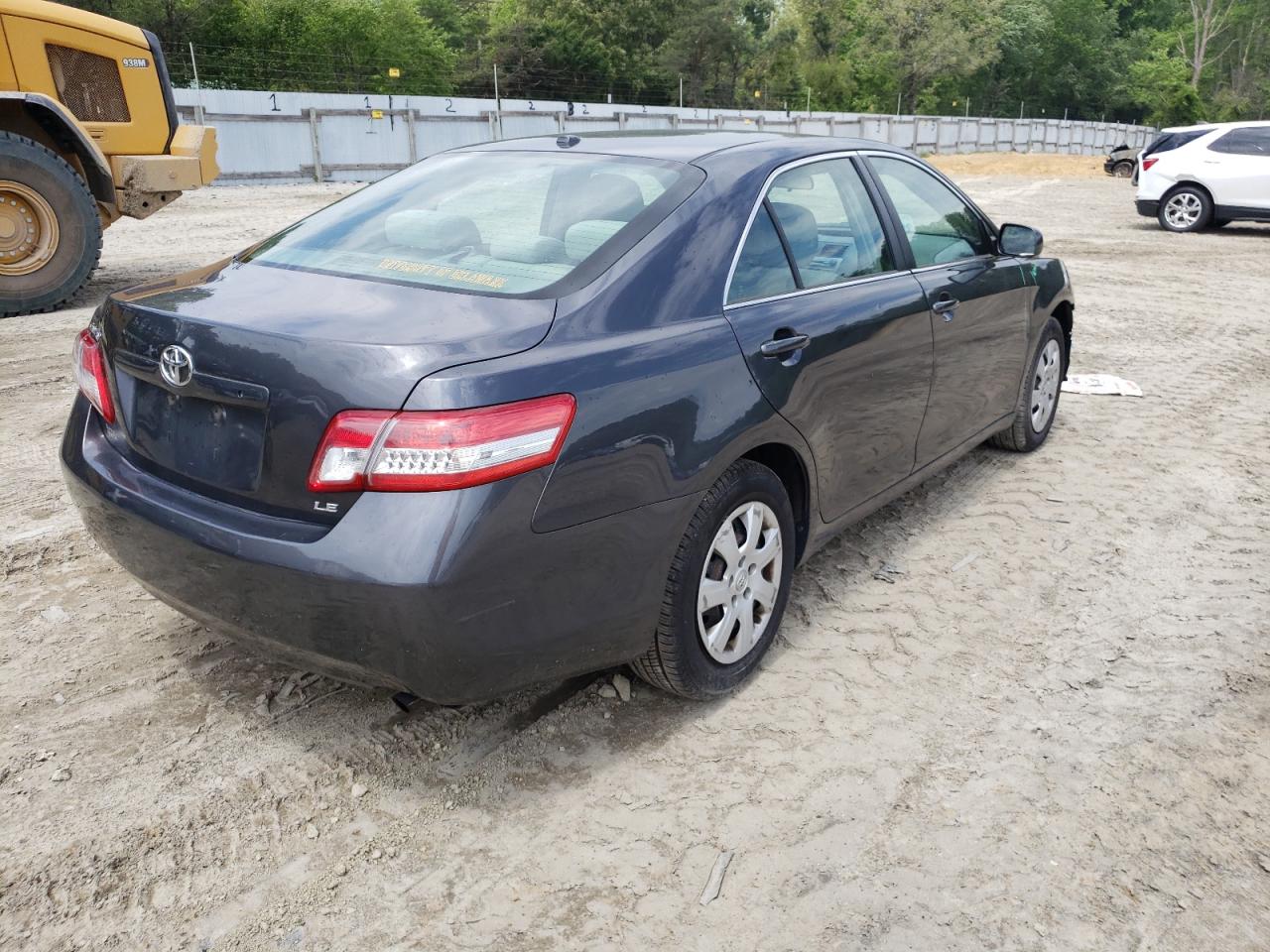 Photo 4 from auction – 2011 TOYOTA CAMRY BASE with VIN 4T1BF3EK0BU740884