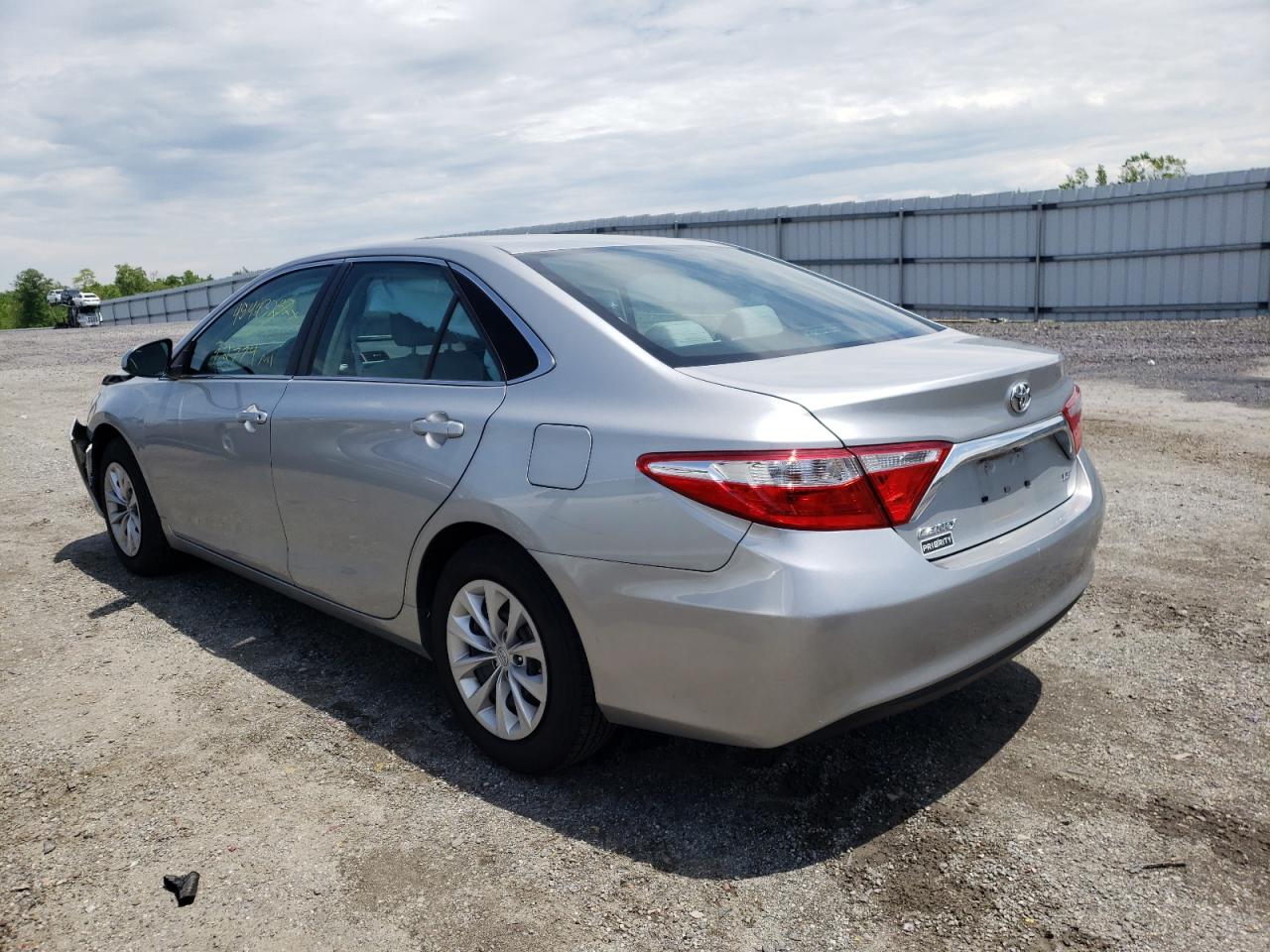 Photo 3 from auction – 2016 TOYOTA CAMRY LE with VIN 4T4BF1FK1GR544971