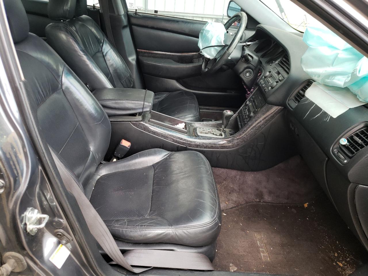 Photo 5 from auction – 2003 ACURA 3.2TL TYPE with VIN 19UUA56813A079297