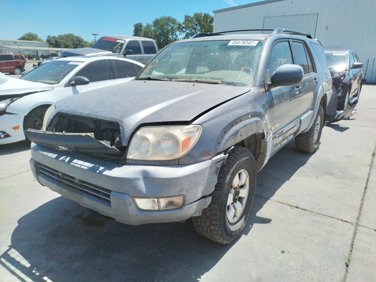 Photo 2 from auction – 2003 TOYOTA 4RUNNER SR with VIN JTEBT14RX30011344