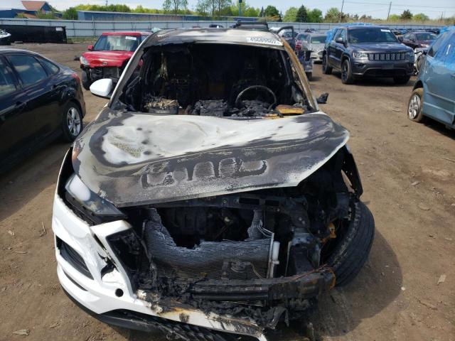 Photo 9 from auction – 2020 HYUNDAI TUCSON SE with VIN KM8J2CA44LU279074