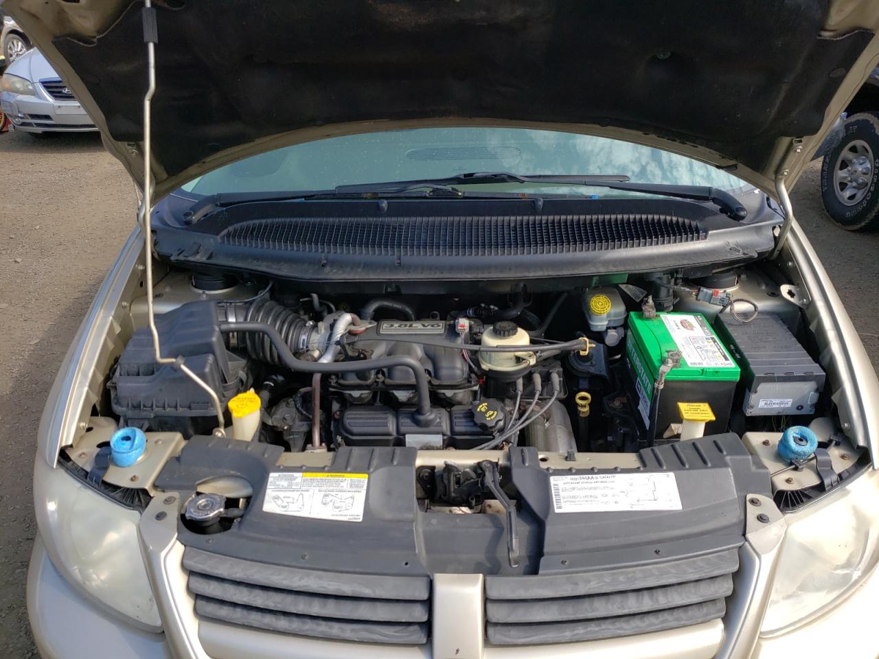Photo 7 from auction – 2005 DODGE GRAND CARA with VIN 2D4GP44L45R464687