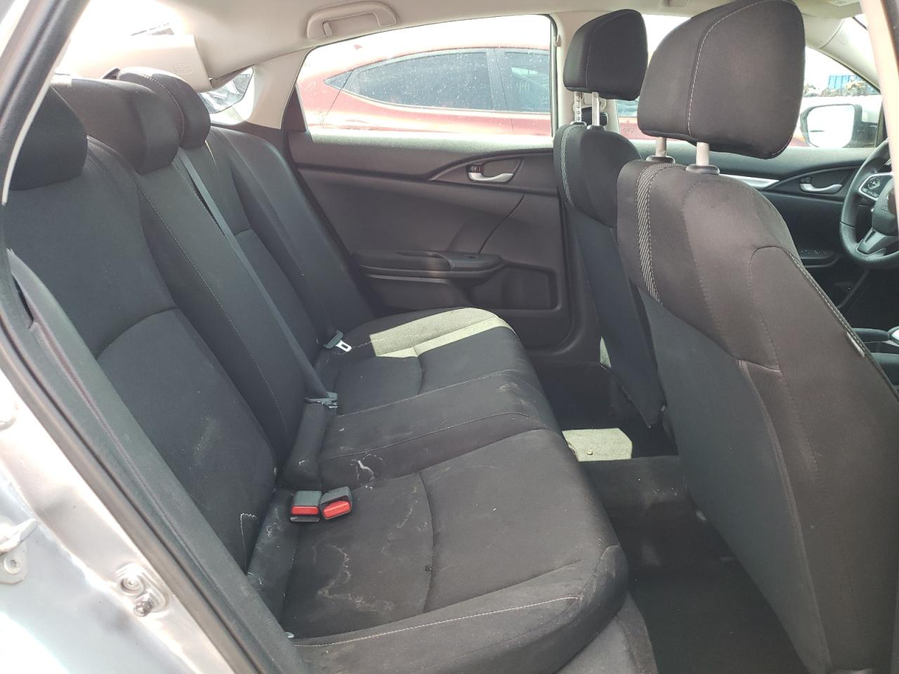 Photo 6 from auction – 2016 HONDA CIVIC LX with VIN 19XFC2F50GE035932