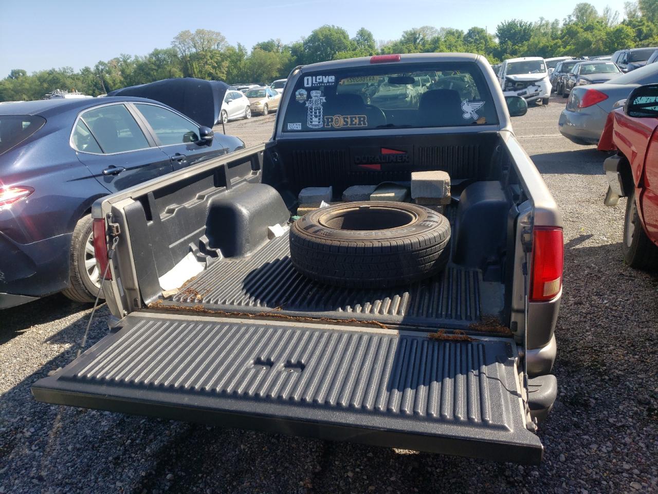 Photo 6 from auction – 2003 GMC SONOMA with VIN 1GTCS19X138174436