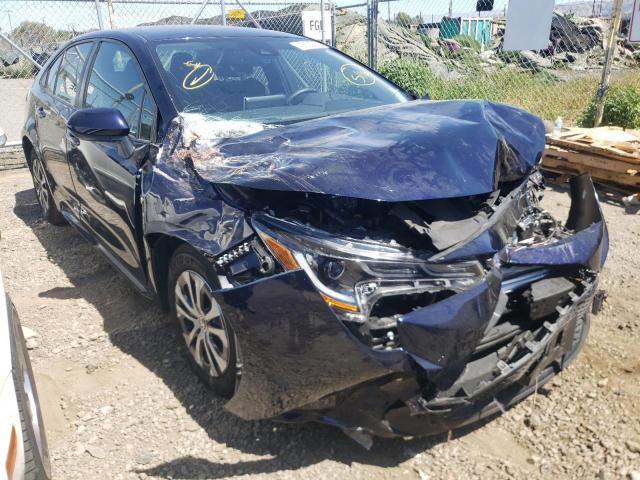 TOYOTA COROLLA LE 2021 with VIN JTDEAMDE0MJ000600 - Photo from auction