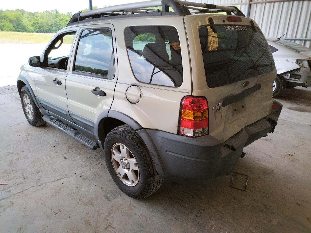 Photo 3 from auction – 2004 FORD ESCAPE XLT with VIN 1FMCU03184KB18499