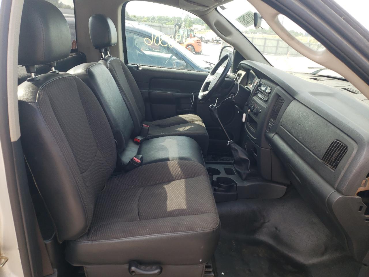 Photo 5 from auction – 2004 DODGE RAM 1500 S with VIN 1D7HA16K54J122678