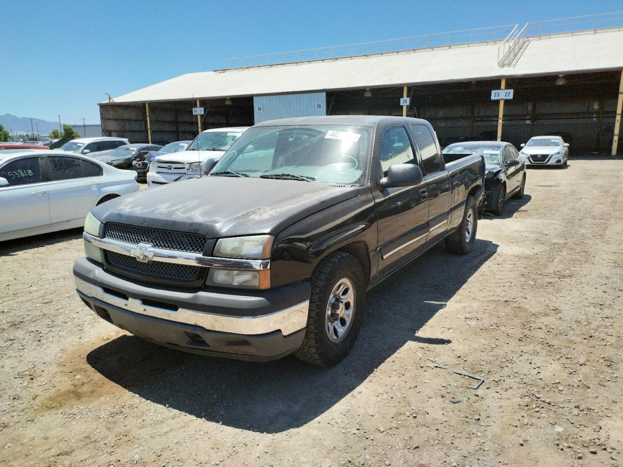 Photo 2 from auction – 2005 CHEVROLET SILVERADO with VIN 2GCEC19T751176930