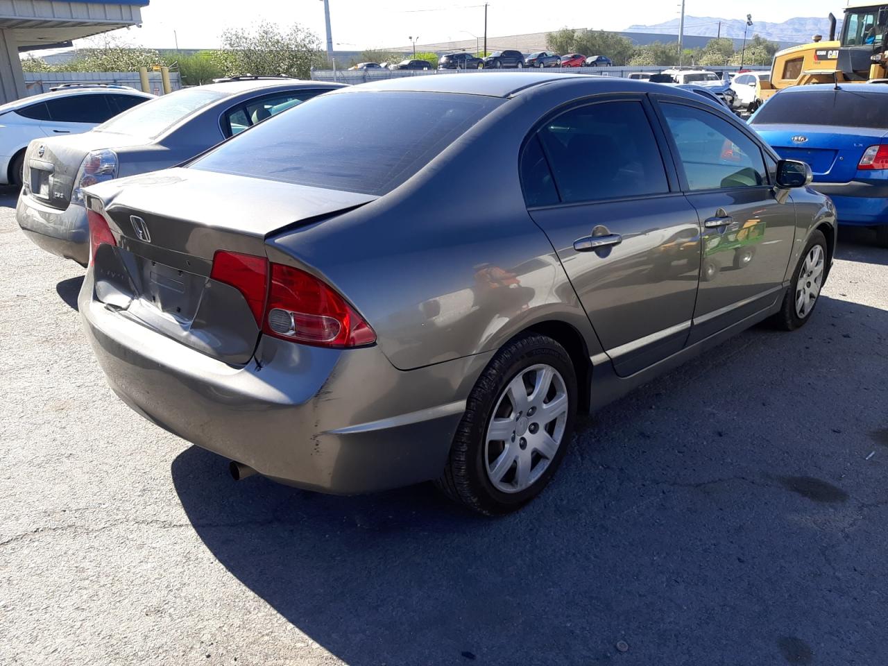 Photo 4 from auction – 2007 HONDA CIVIC LX with VIN 2HGFA16597H308100