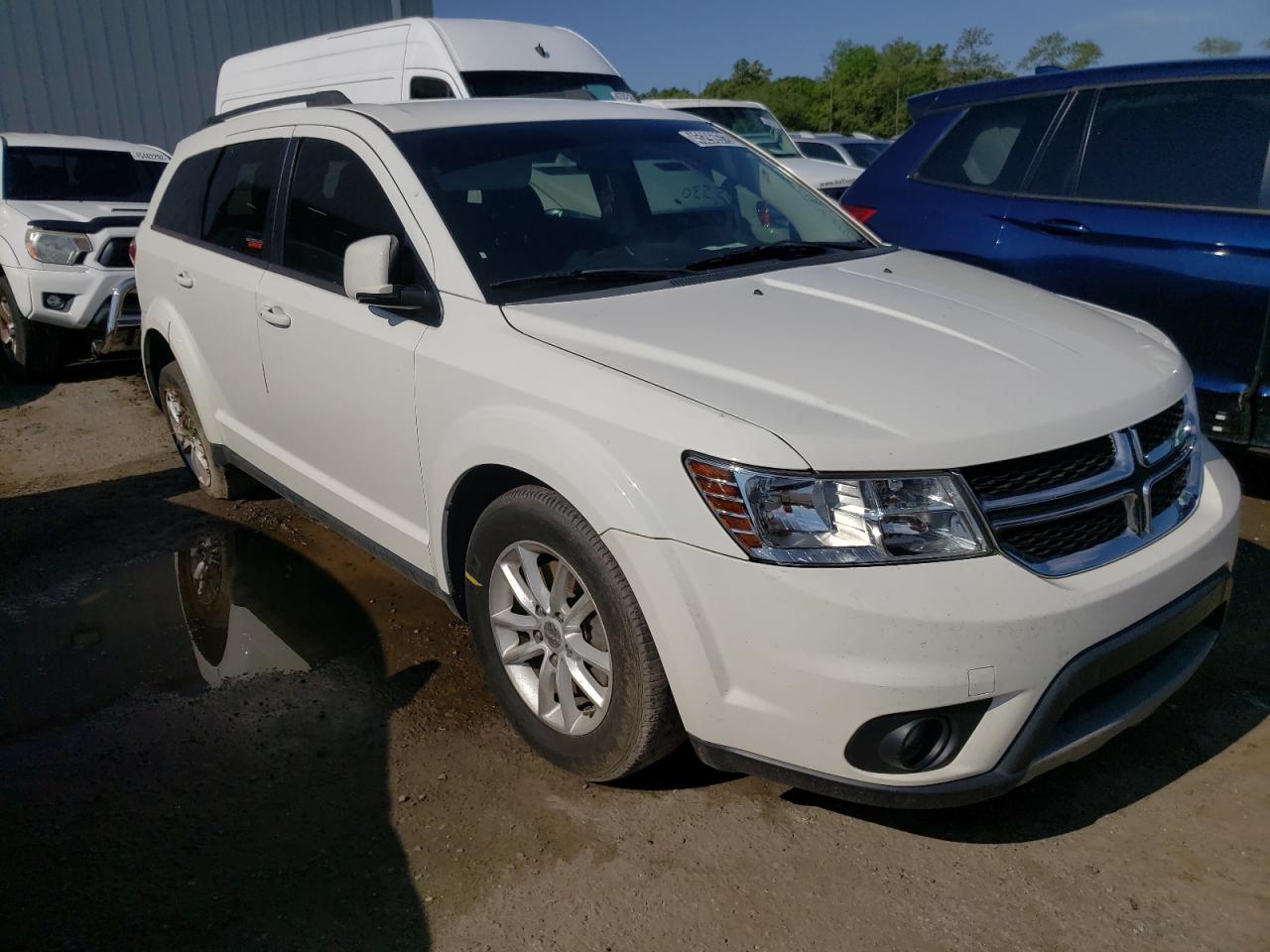 DODGE JOURNEY SX 2015 with VIN 3C4PDCBB9FT742041 - Photo from auction