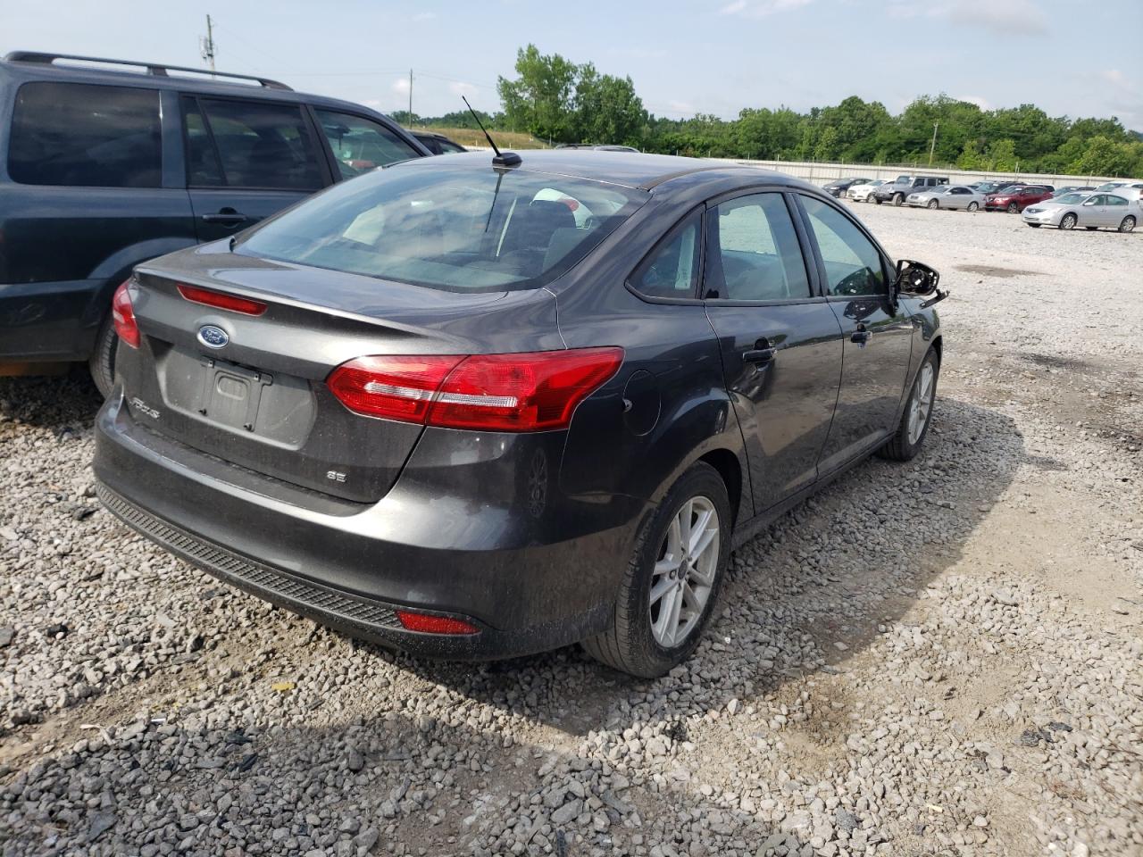Photo 4 from auction – 2018 FORD FOCUS SE with VIN 1FADP3F27JL264717