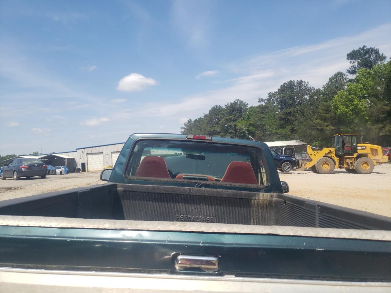 Photo 9 from auction – 1994 FORD F150 with VIN 1FTEF15N6RNA64350