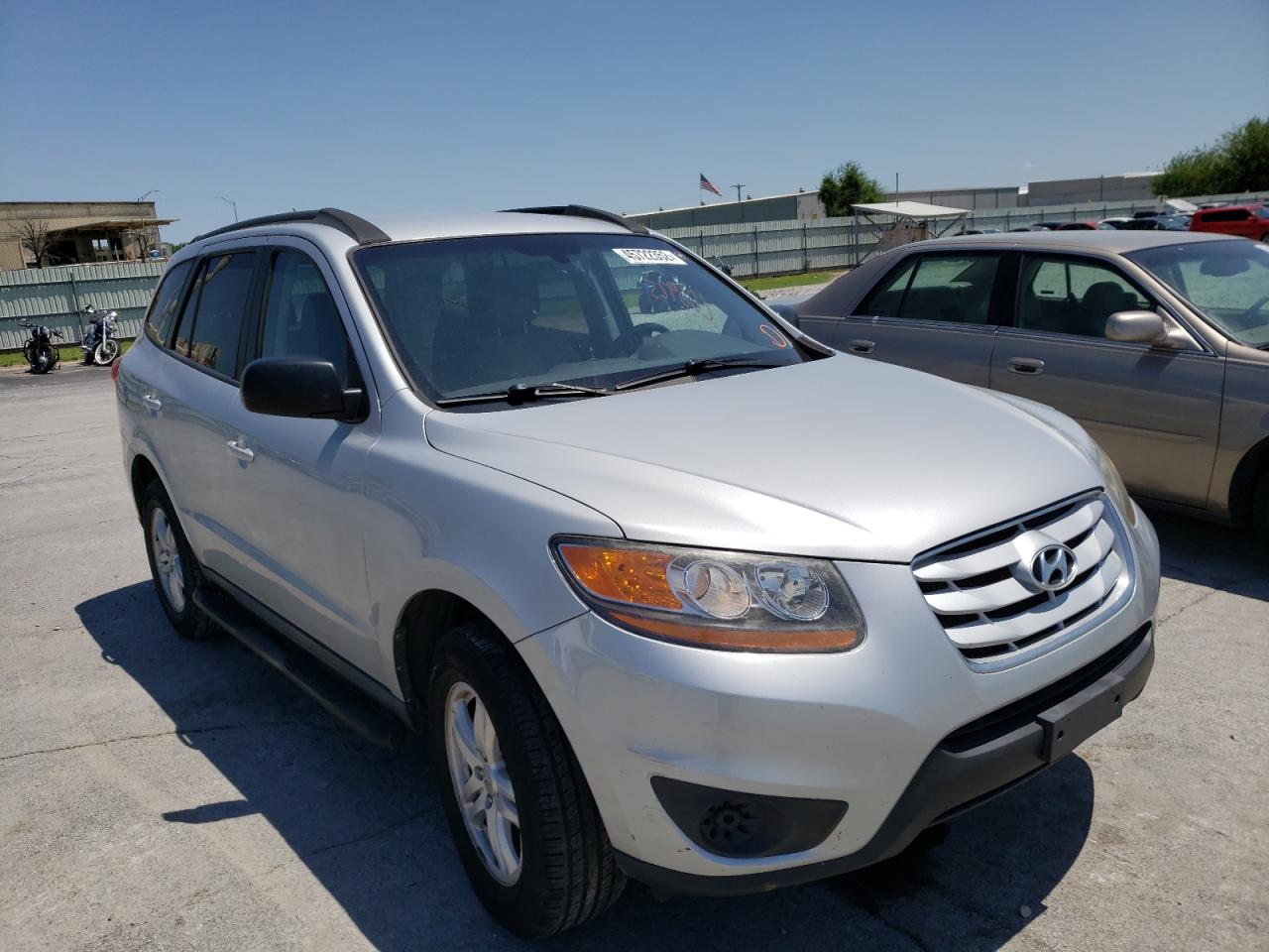 HYUNDAI SANTA FE G 2010 with VIN 5NMSG3AB8AH337622 - Photo from auction
